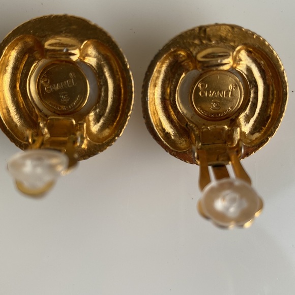 Chanel Earrings Vintage Authentic - Picture 2 of 8